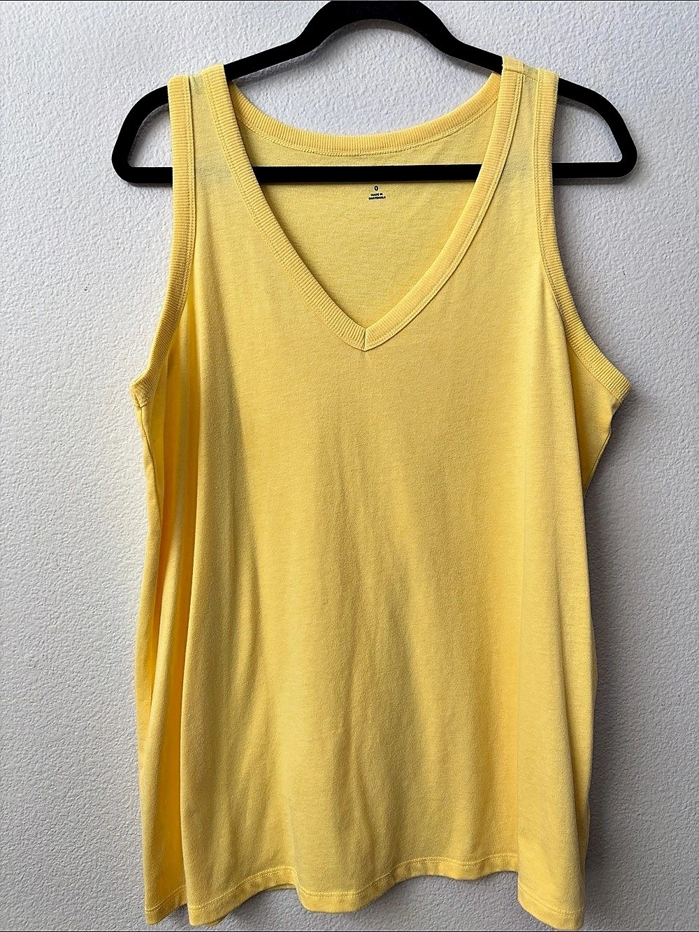 Torrid Classic Fit V-Neck Tank Top Yellow Size 0X